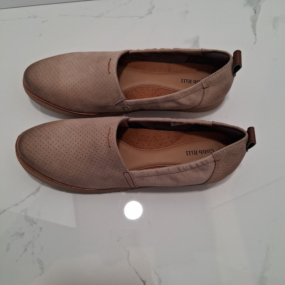 Cobb Hill Laci Slip-On Women Loafers Dove Nubuck/Tan-Size-11